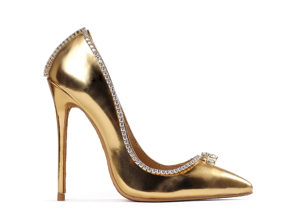 17,000,000 - JADA DUBAI AND PASSION JEWELERS PASSION DIAMOND SHOES – MOST EXPENSIVE SHOES